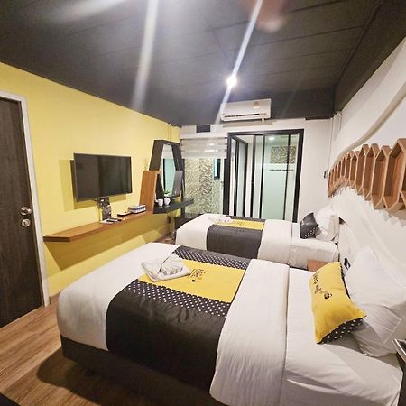 The Hive Chiang Mai Hotel Extérieur photo