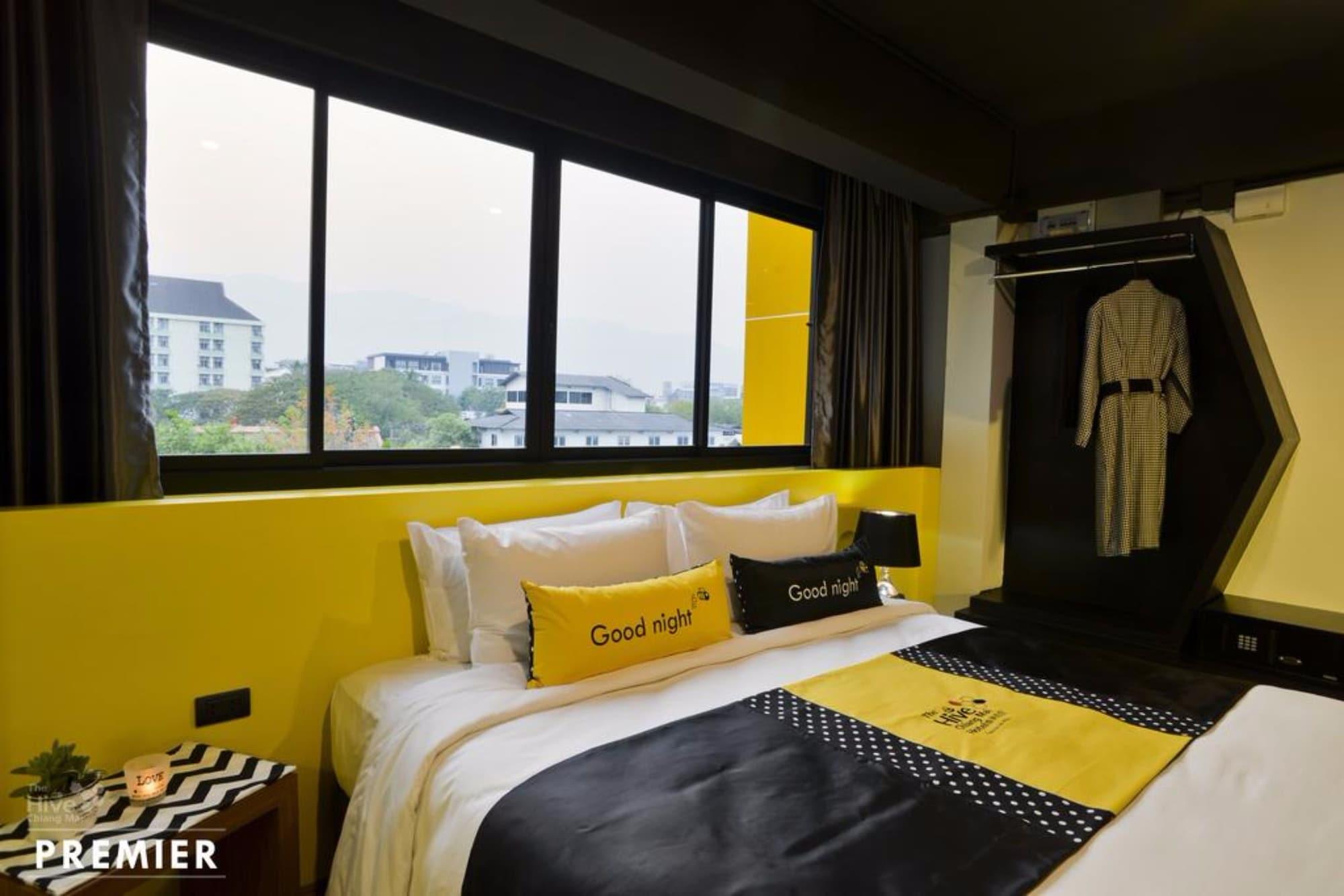 The Hive Chiang Mai Hotel Extérieur photo
