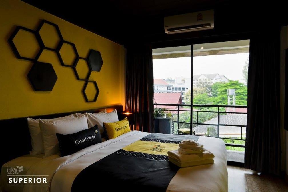 The Hive Chiang Mai Hotel Extérieur photo