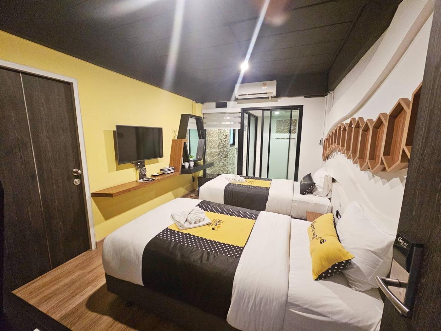 The Hive Chiang Mai Hotel Extérieur photo